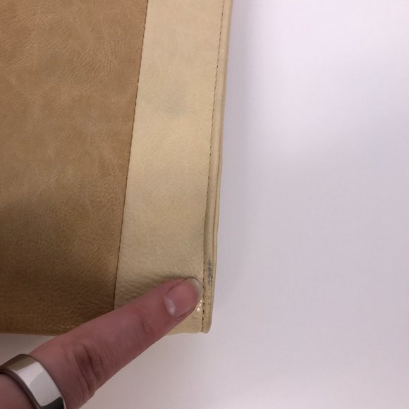 Vintage The Limited Beige and Cream Monochrome Neutral Gold Hardware Clutch - Picture 10 of 11